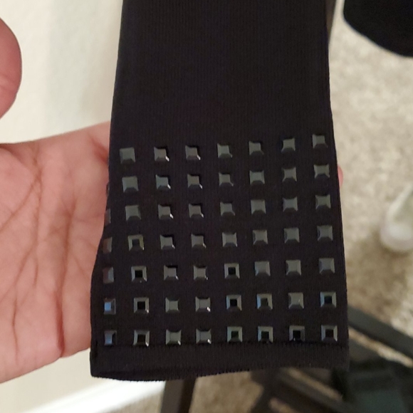 Sweater - Picture 3 of 4